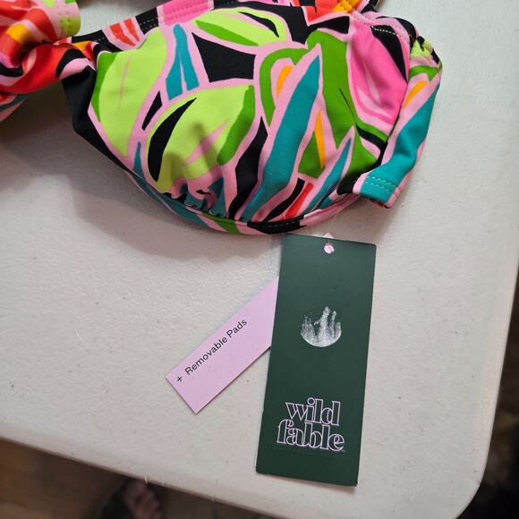 Colorful Swim 6 Piece Bundle Women's Small 1 Swimsuit & 5 Swim Tops NWT - Picture 5 of 16